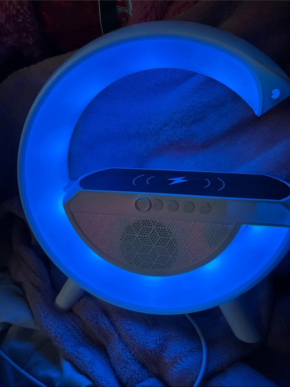 LED Wireless Charging Speaker - White with Rainbow LED